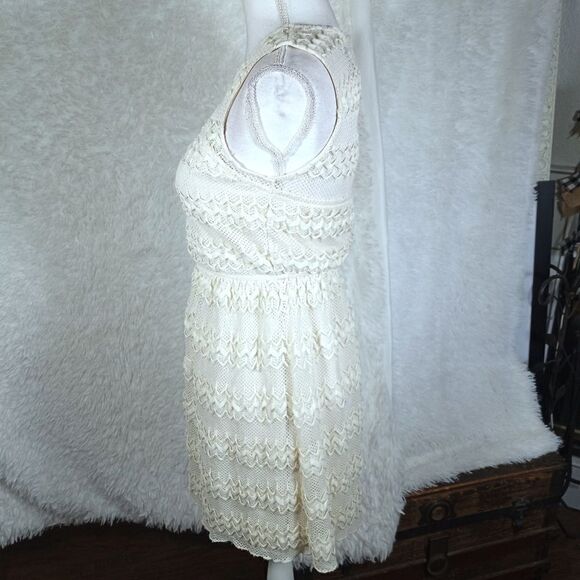 PINKY CREAM LACE DRESS SZ.8 EUC - Picture 5 of 7